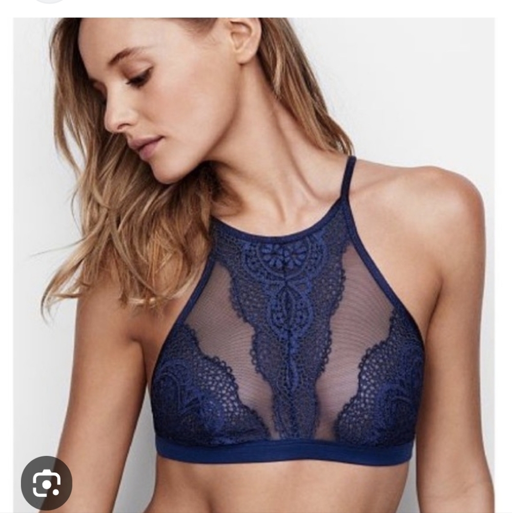 2/$25 Victoria’s Secret bralette bra